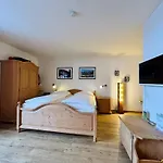 Ferienwohnungen Latscha